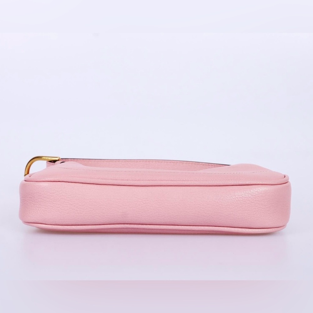 🌸Gucci GG Marmont
Aphrodite Pink Calfskin Top
Handle Bag 🌸 - Picture 3 of 4